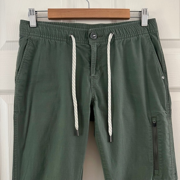 Vuori Green Straight Leg Pants - Picture 5 of 12